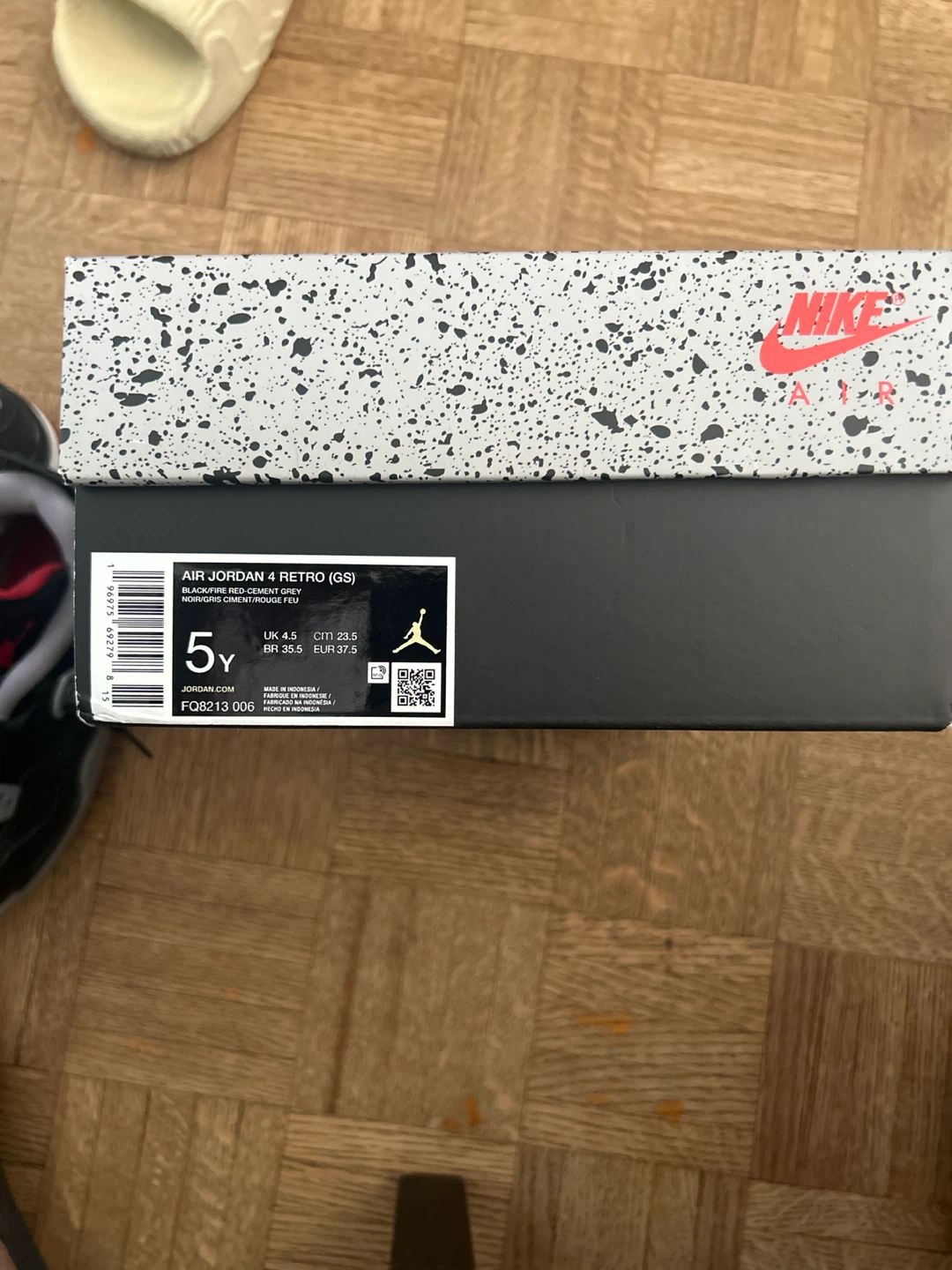 Air Jordan 4 Retro (GS) Black Cement - photo 4