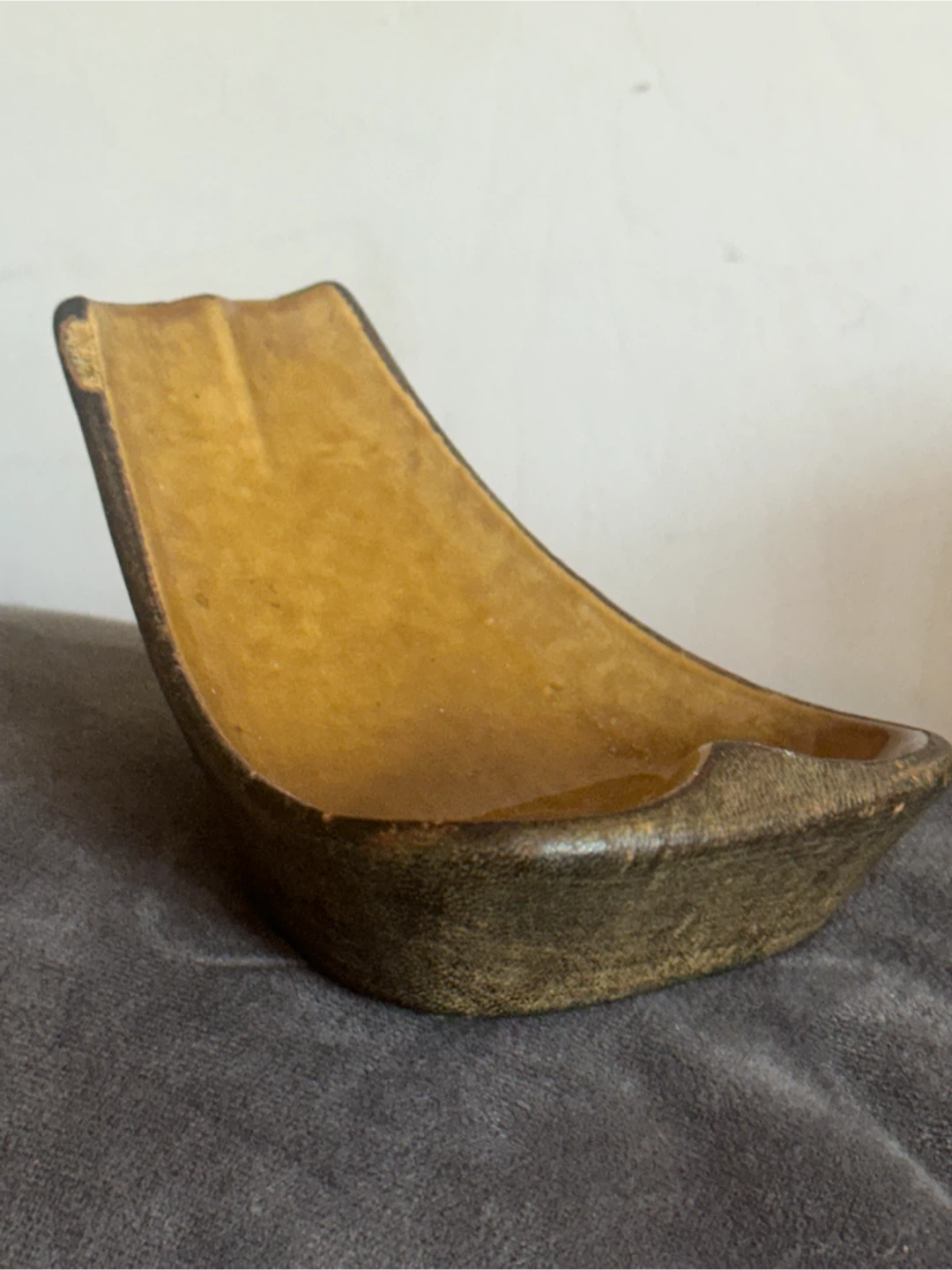 Mid century Italian ceramic and Leather pipe rest