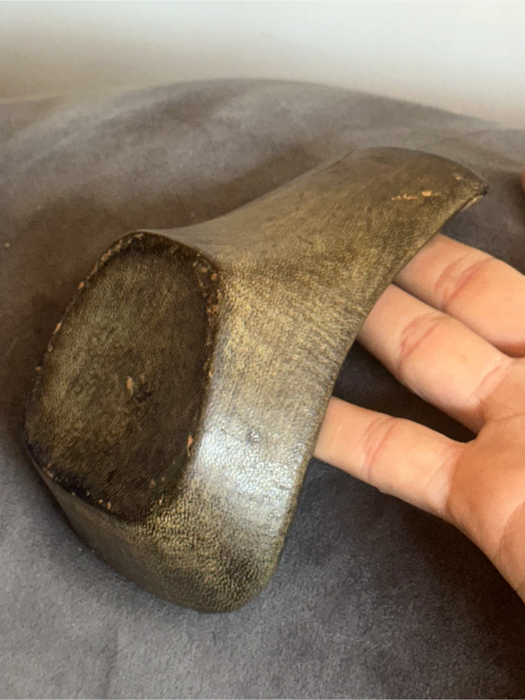 Mid century Italian ceramic and Leather pipe rest - photo 5