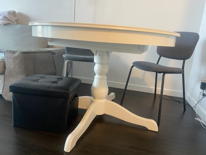 IKEA Expendable White Round Dining Table+ 4 HAUGA chairs - photo 4