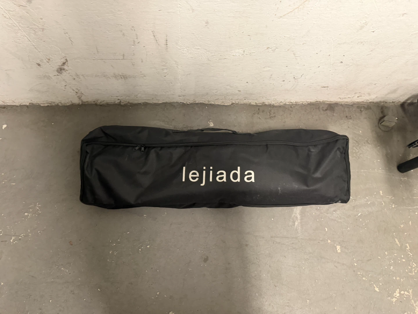 Lejiada 120-inch Projector Screen
