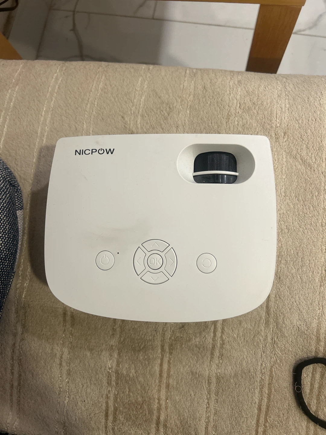 NICPOW Mini Projector