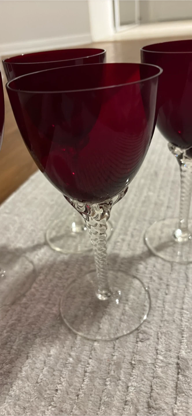 Set of 4 Ruby Red Cordial Glasses with Twisted Stems - photo 2