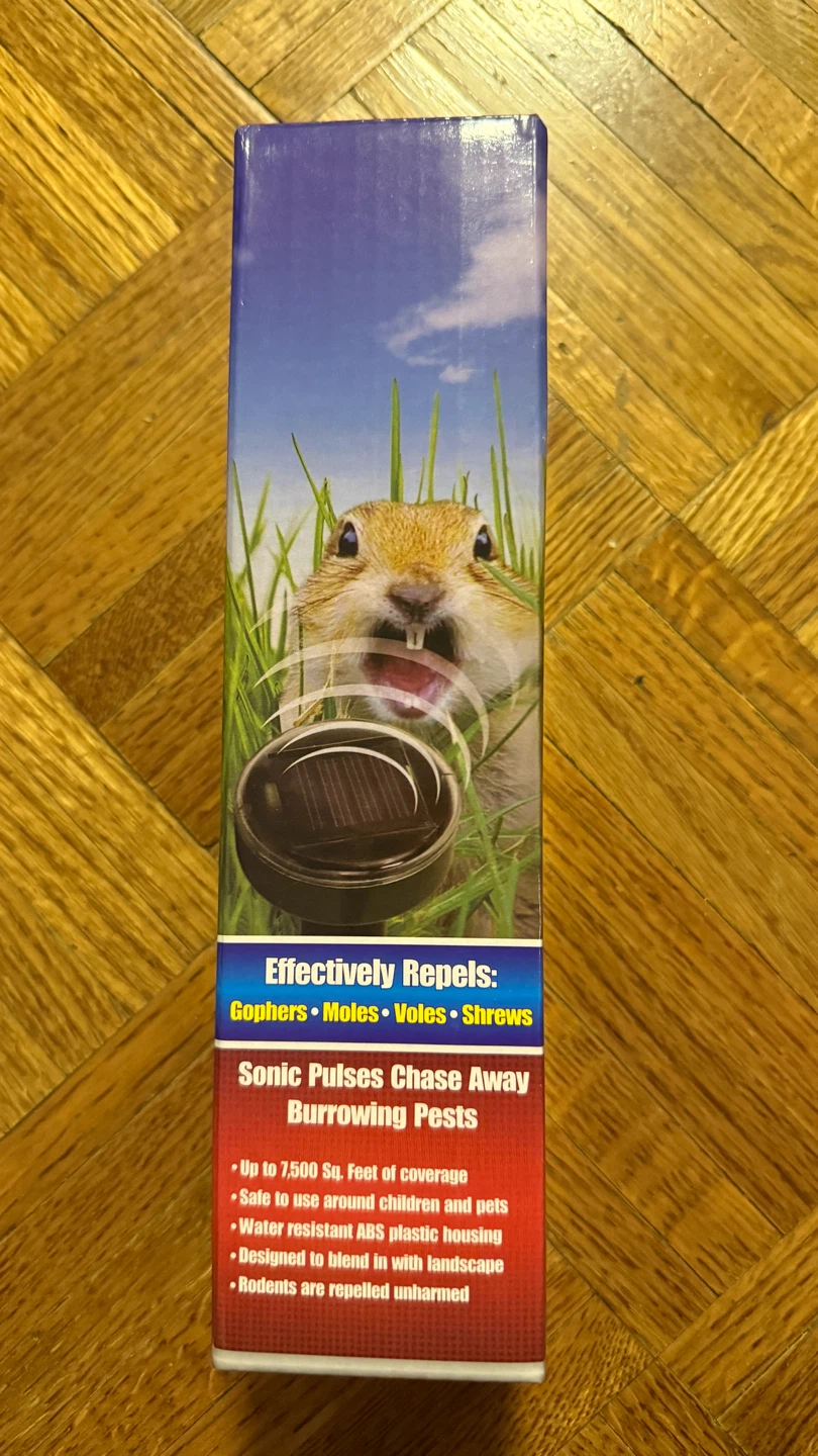 Brand New Solar Powered Ultrasonic Pest Repeller