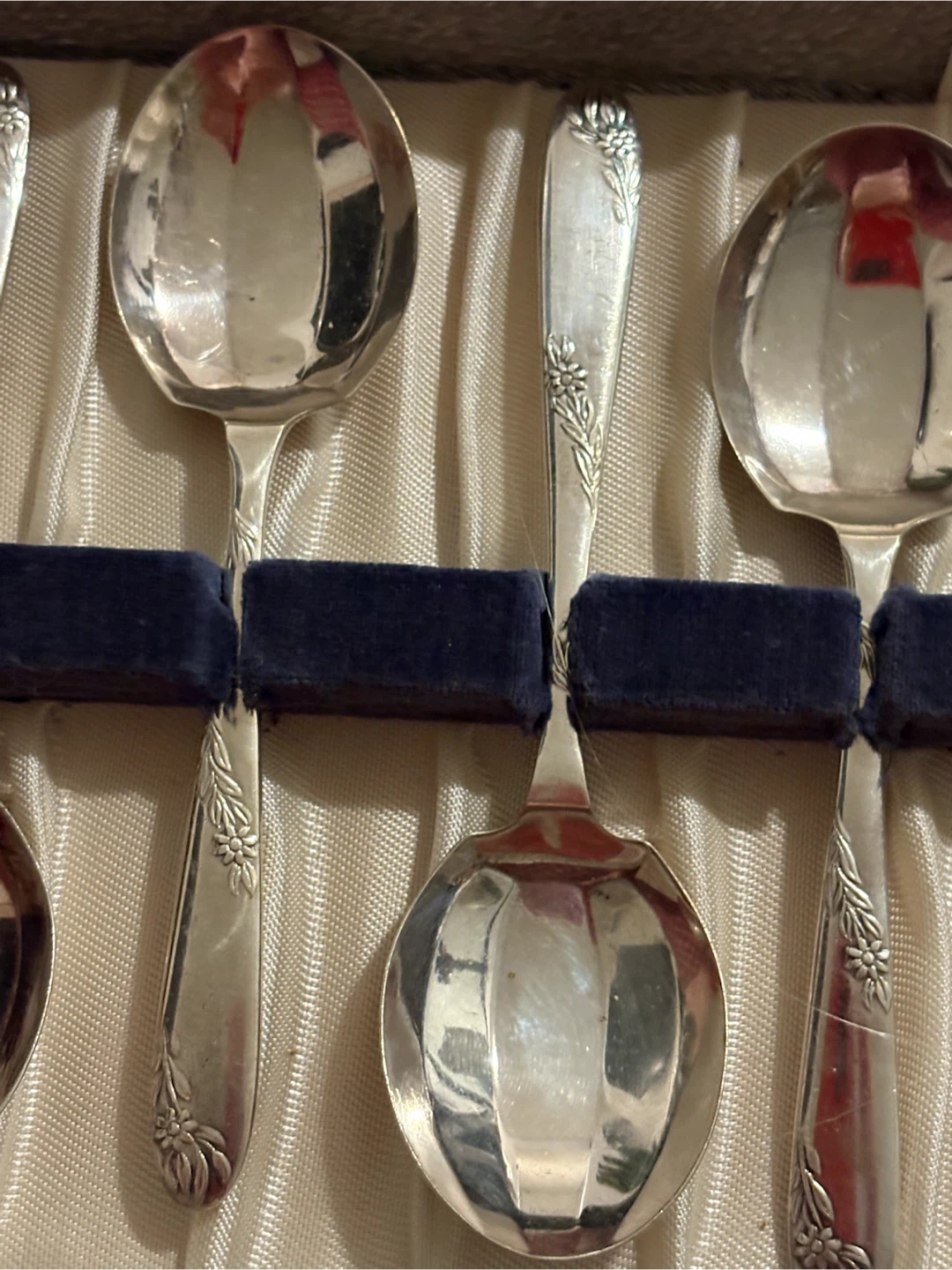 Vintage silver plated Spoon Set with Box - photo 3