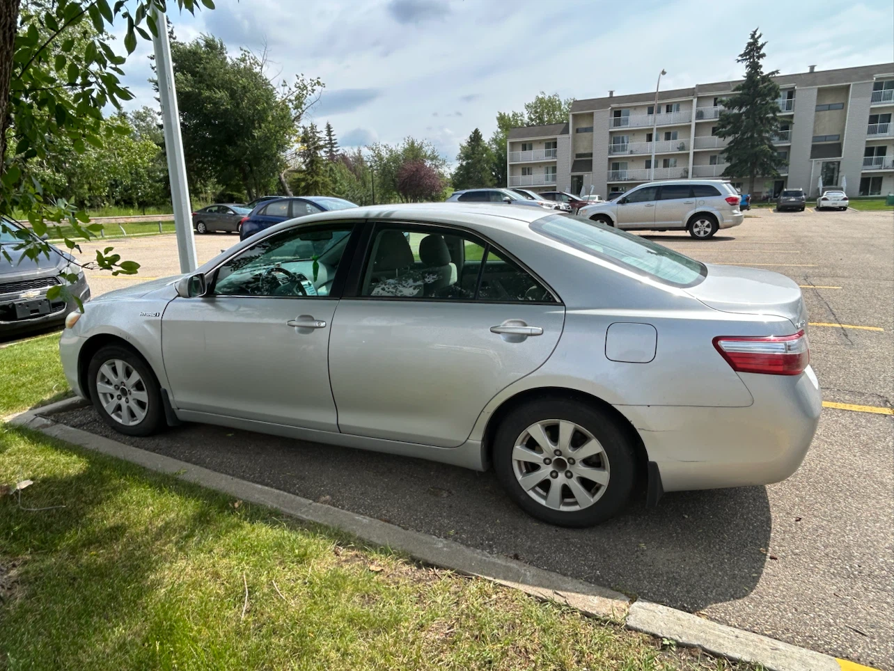 Silver Toyota Camry Hybrid Sedan - photo 5