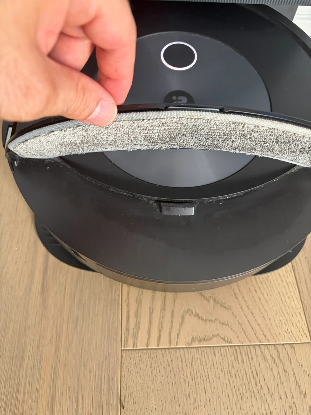 iRobot Roomba Combo j7+ with Self-Emptying Base - photo 4