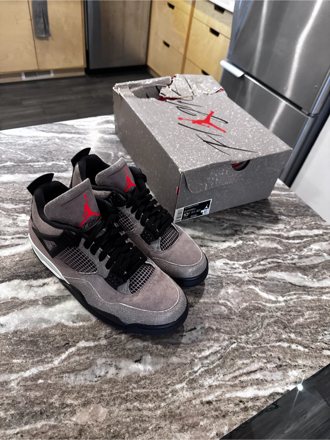 Air Jordan 4 Retro “Taupe Haze”