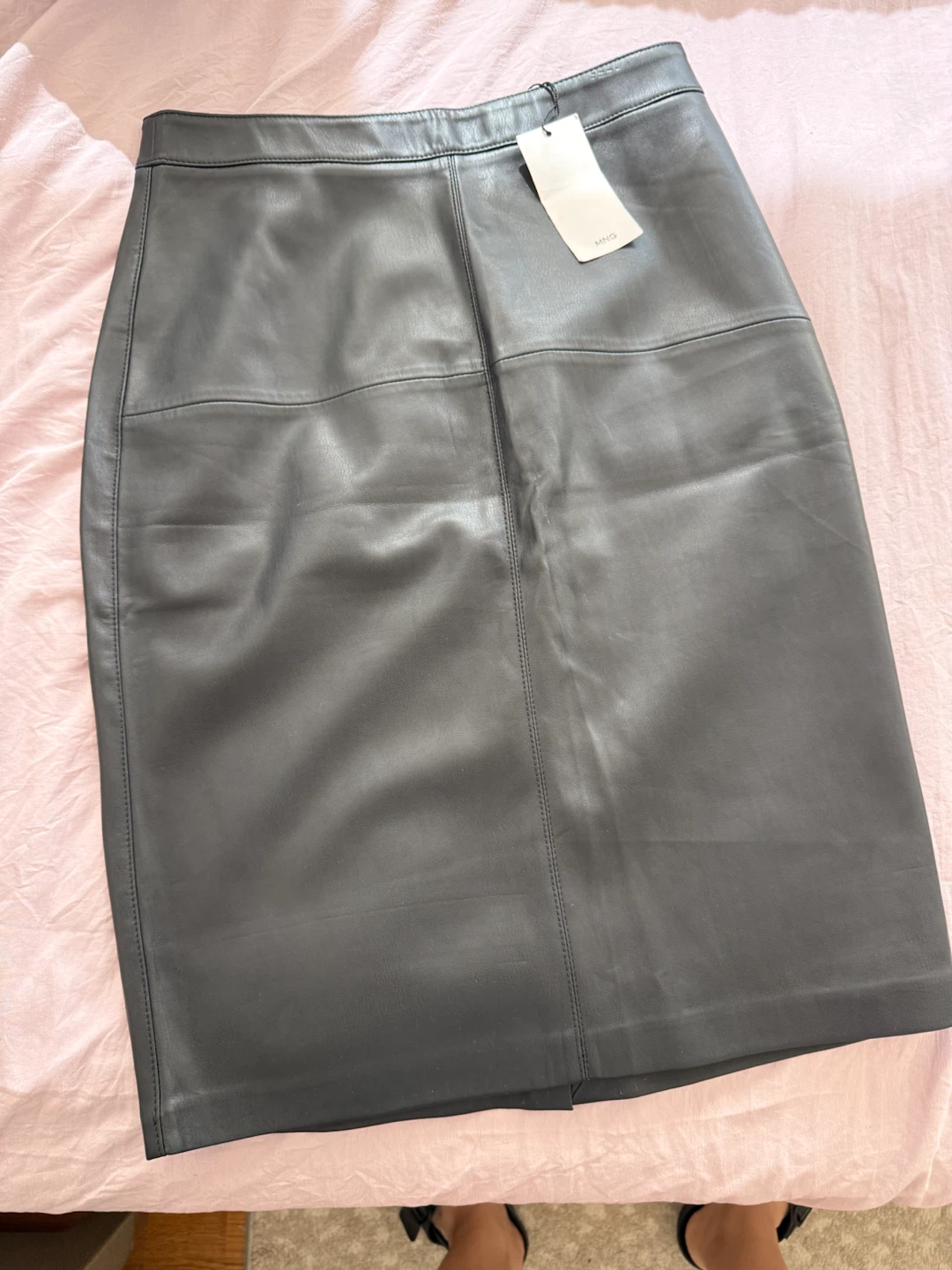 Mango black leather skirt and h&m tan leather skirt - photo 2