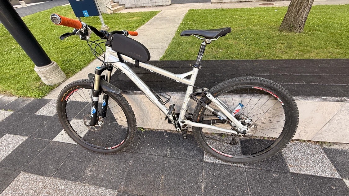 Specialized Mountain Bike size medium