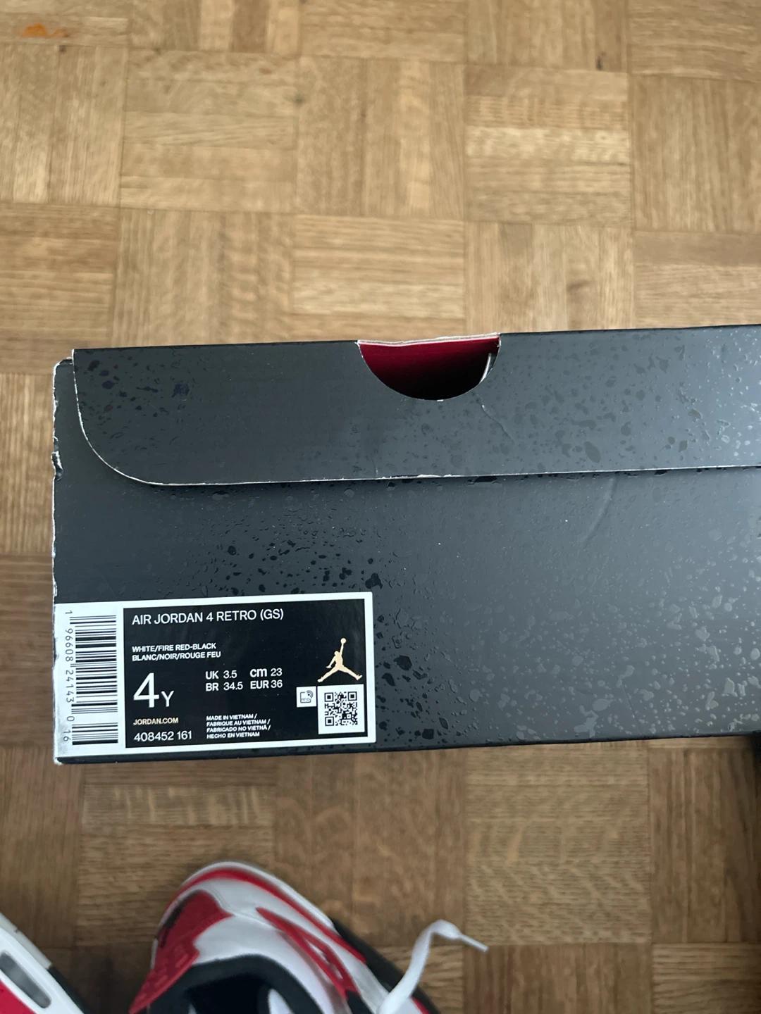 Air Jordan 4 Retro (GS) White Fire Red Black Sneakers - photo 3