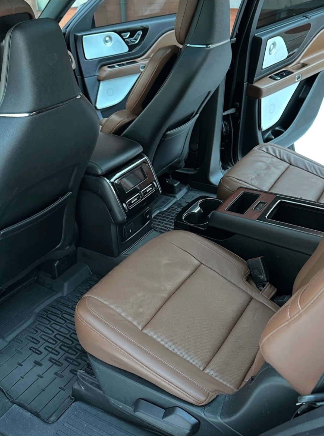 Lincoln Navigator Brown Leather Interior Set - photo 2