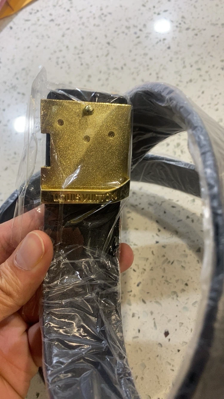 Louis Vuitton Reversible Belt Set - photo 3