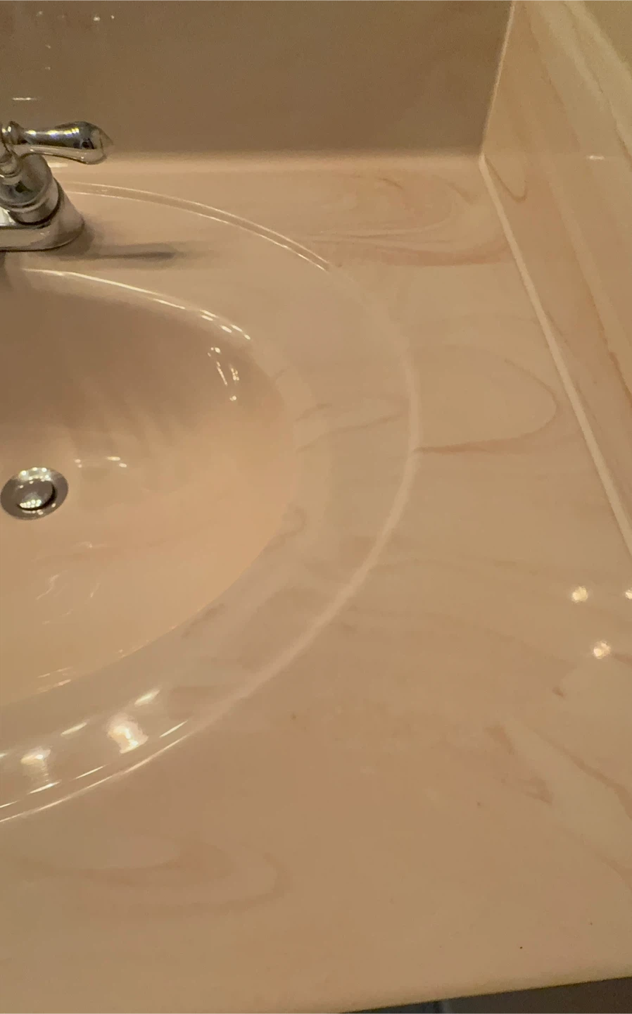 Merillat cabinetry w/mirror faucets and light - photo 4