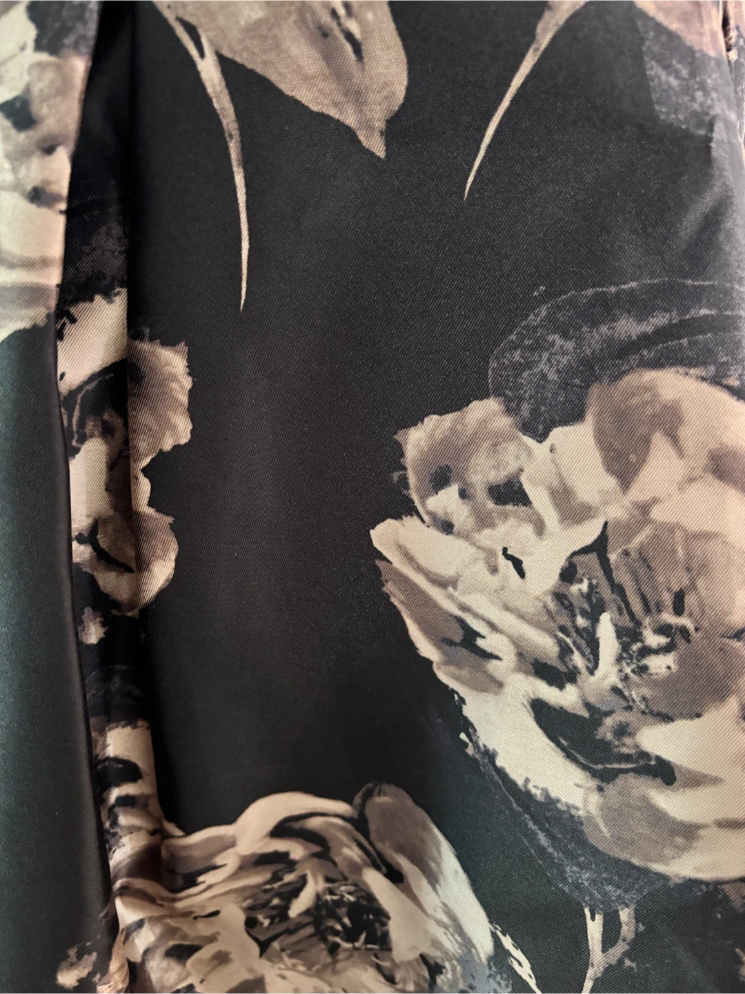 Le Château Black Floral Fit & Flare Dress – Size Medium (M) - photo 2