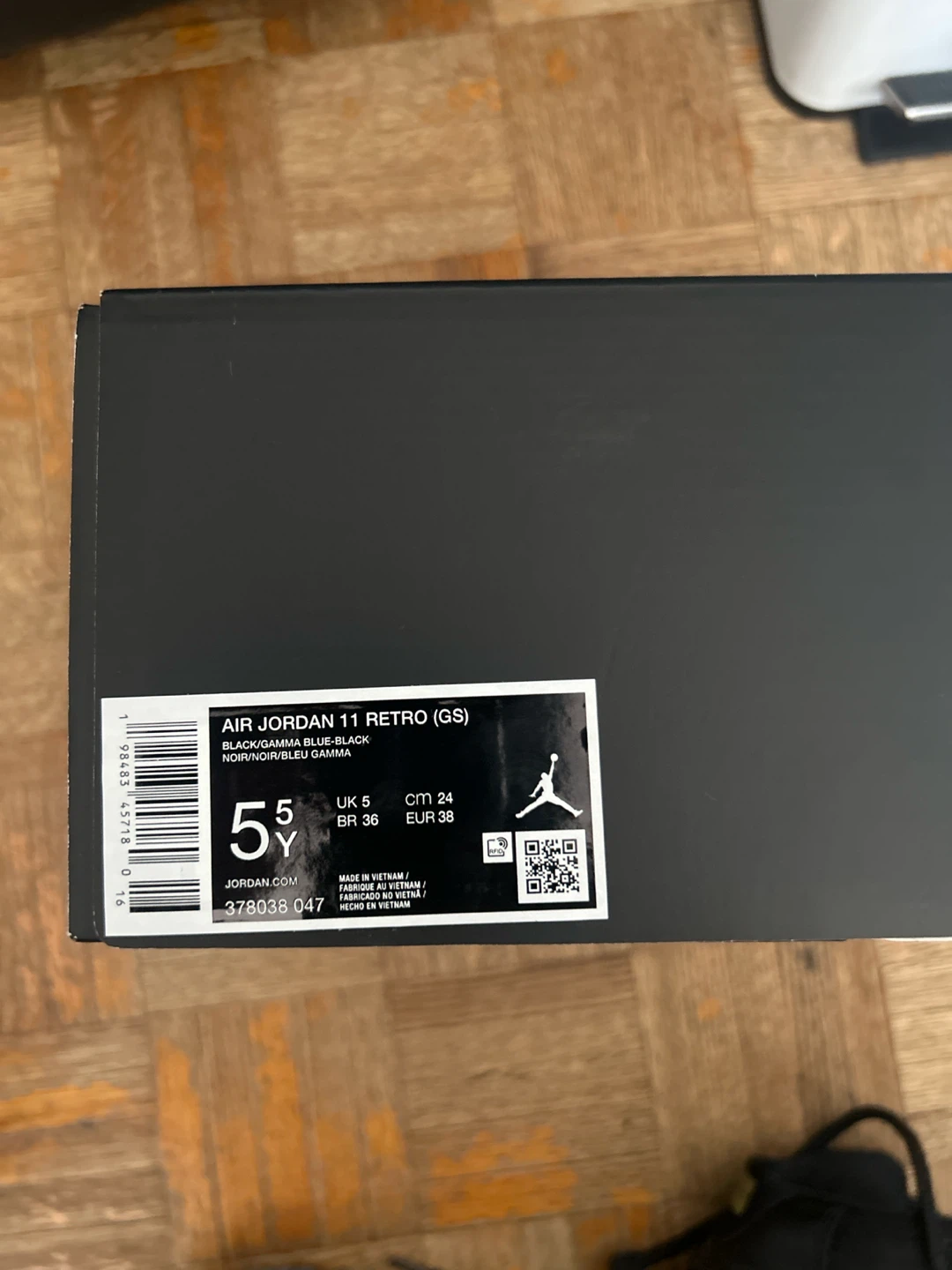 Air Jordan 11 Retro GS Black - photo 3