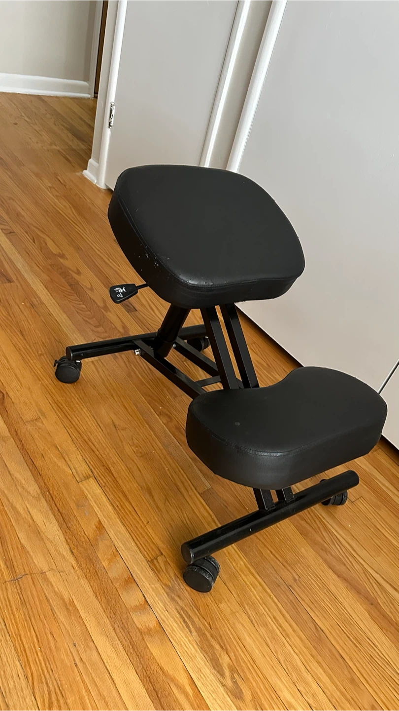 Ergonomic Kneeling Chair
