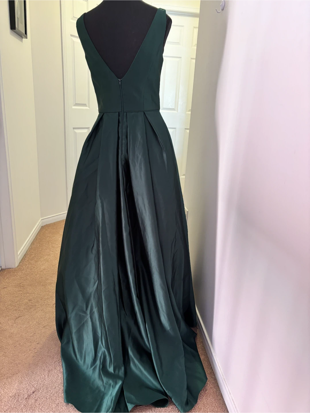 Laura Emerald Green Formal Evening Gown – Size 4 - photo 3