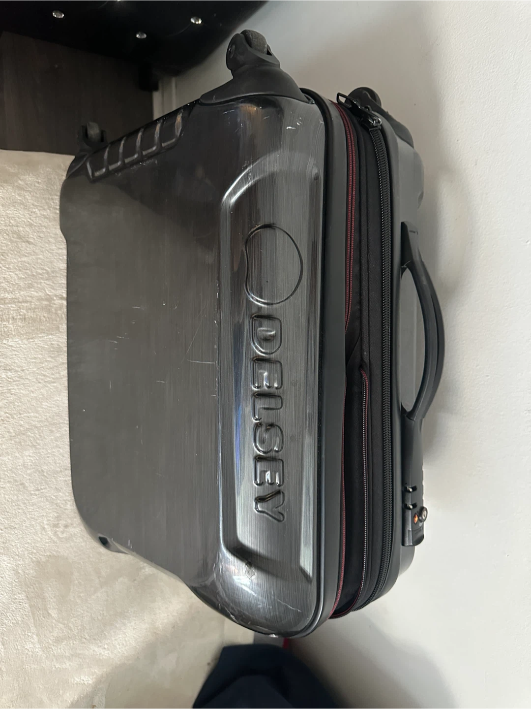 Luggage - photo 3