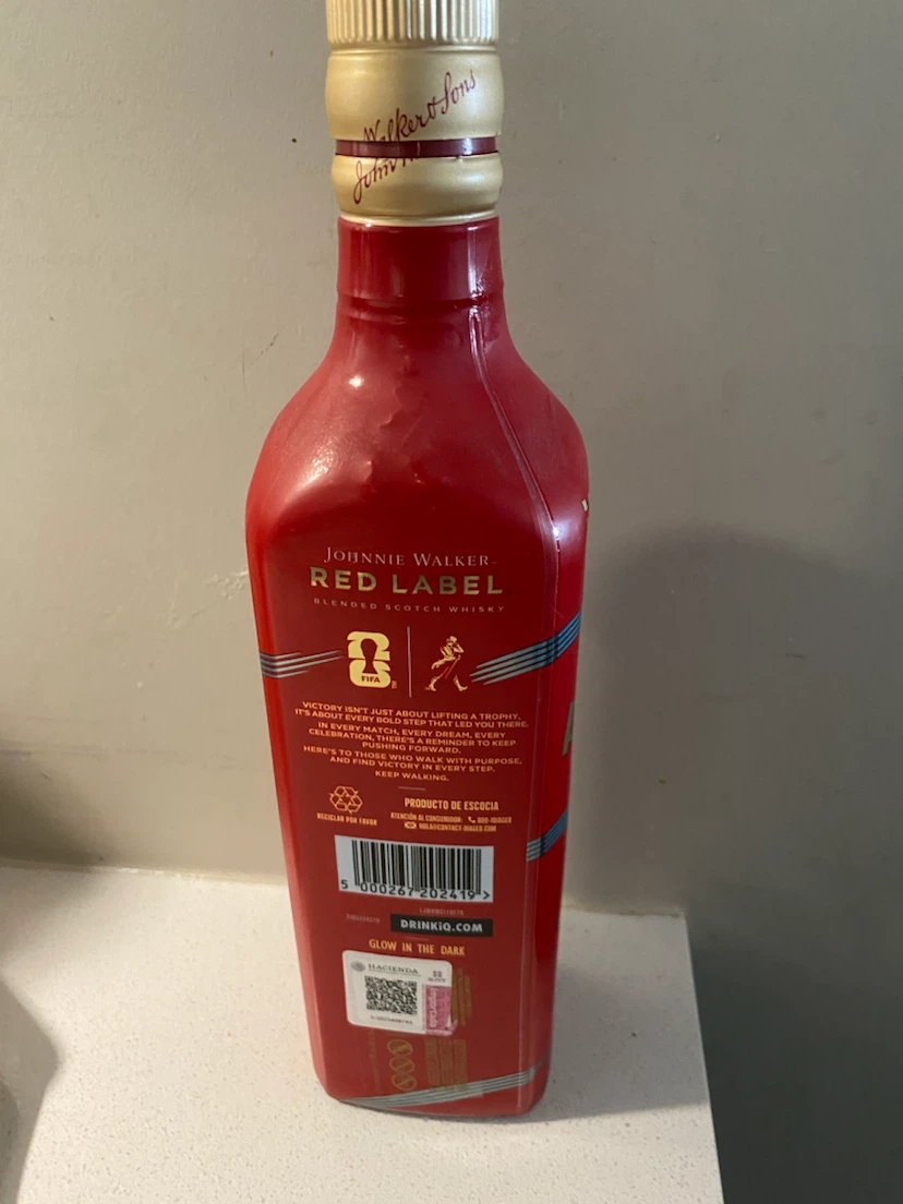 Johnnie Walker Red Label Limited Edition Blended Scotch Whisky - photo 3