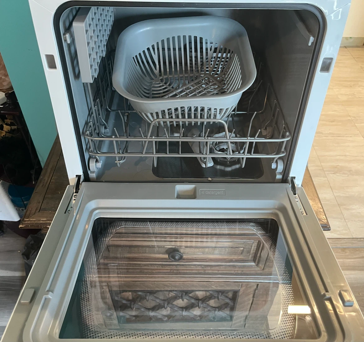Airmesen Portable Countertop Dishwasher TDQR03 - photo 2