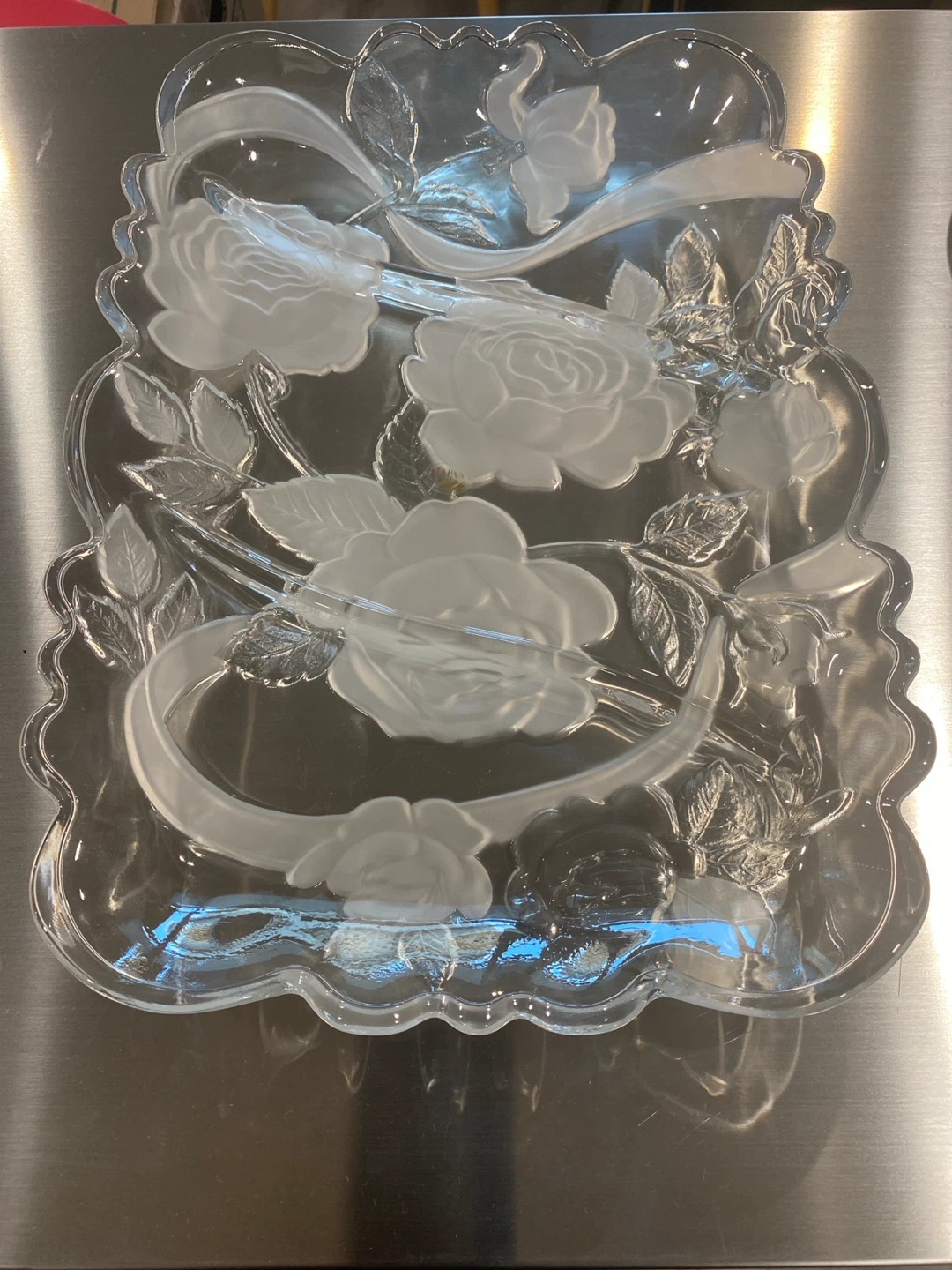 Clear Glass Embossed Rose Serving Dish - photo 2