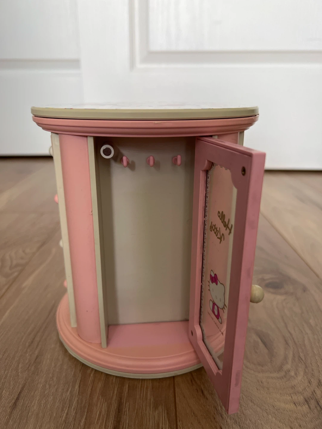 Hello Kitty Jewelry Box with Mirror and Drawers - photo 3