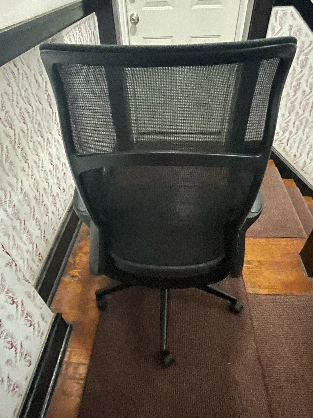 Black Mesh Office Chair - unused - photo 2