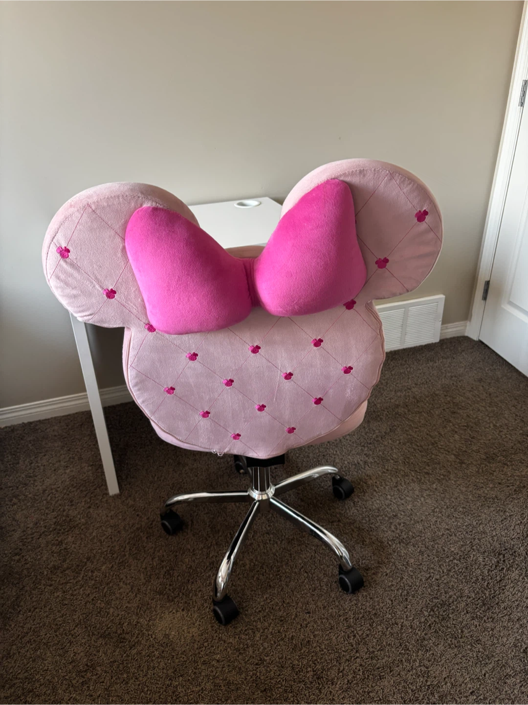 Pink Minnie Mouse Desk Chair - photo 2