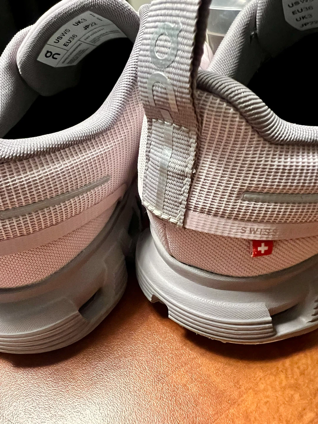 On Cloud Waterproof women’s Running Shoes 5 Rose fossil pink - photo 2