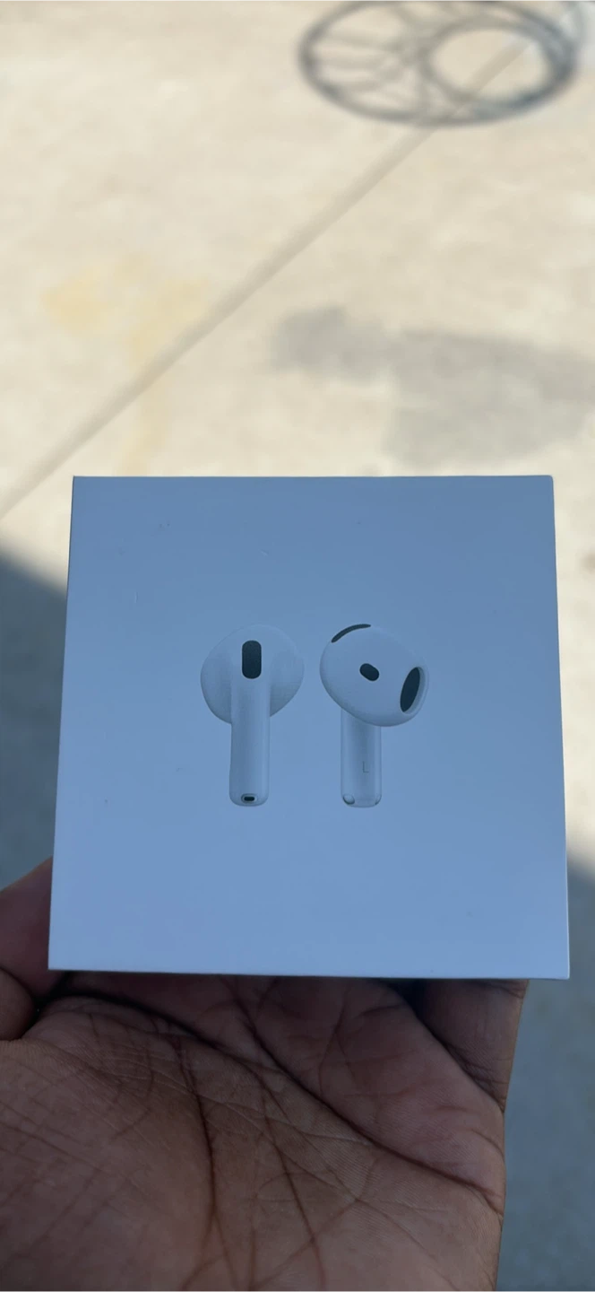 Apple AirPods 4