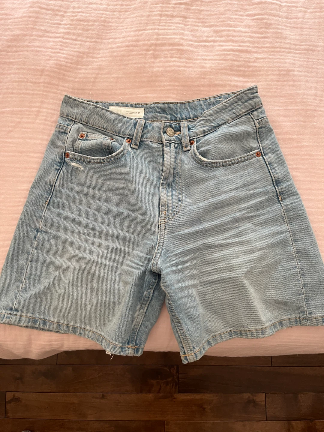 Zara Denim Shorts Size EUR 34 - photo 2