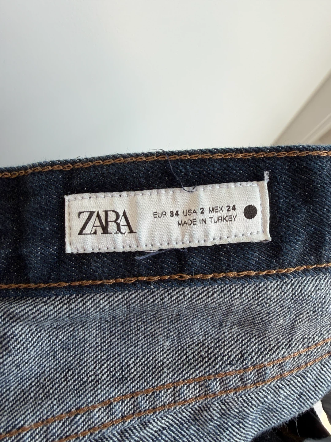 ZARA Dark Wash Straight Leg Jeans - photo 4