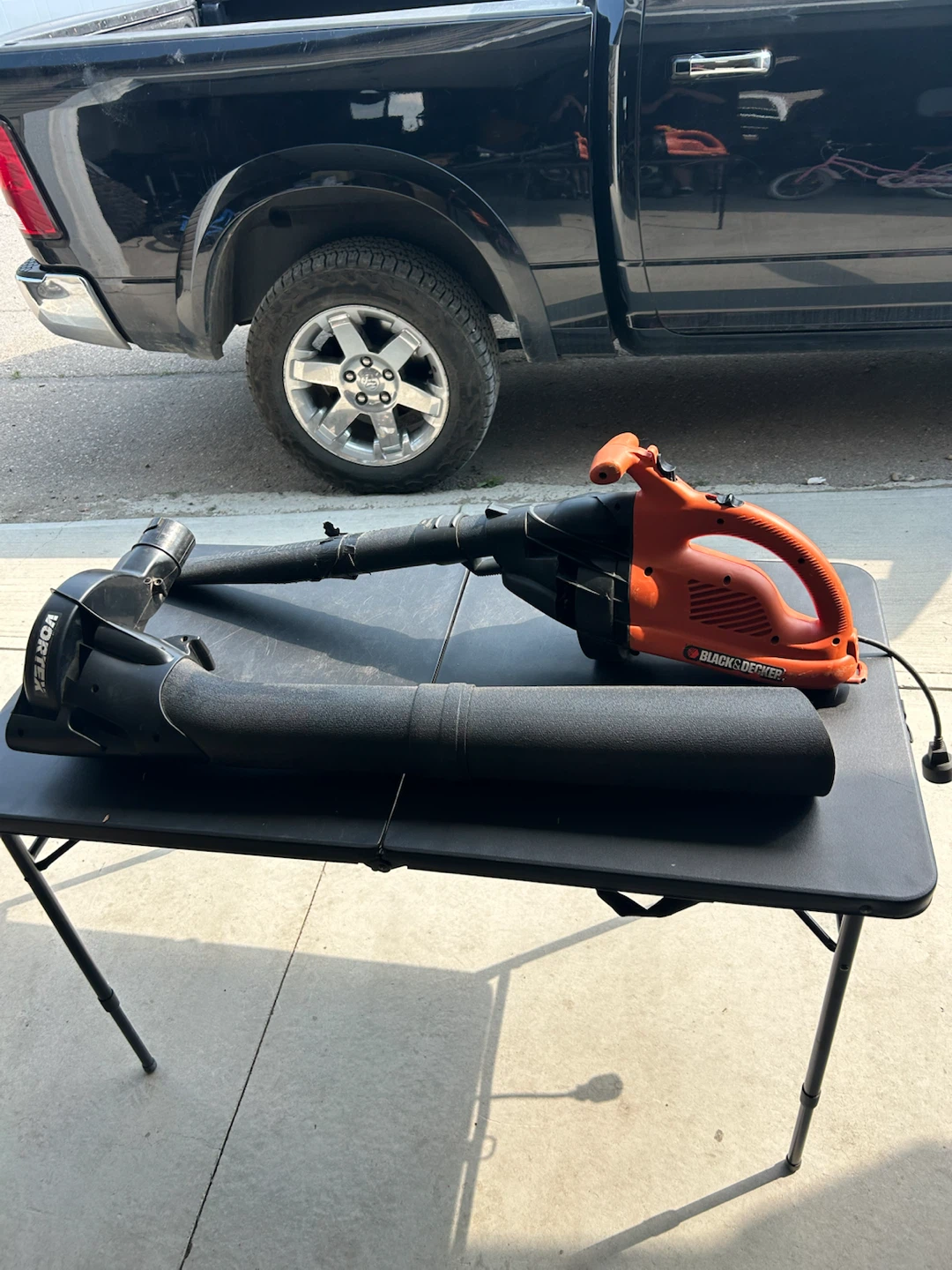 Black & Decker Leaf Blower and Vacuum