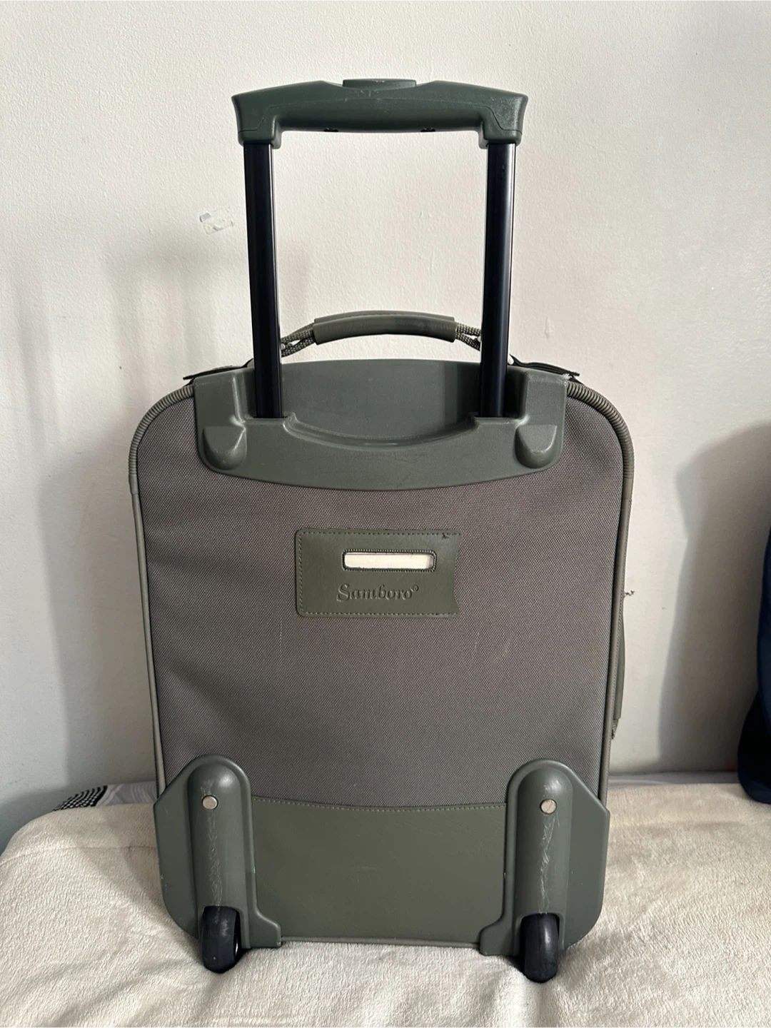 Samsonite Grey Carry-On Spinner Luggage - photo 2