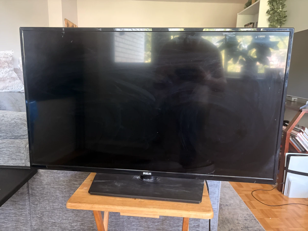 RCA 40 inch 1080P Full HD LED TV RL DED4016A-C