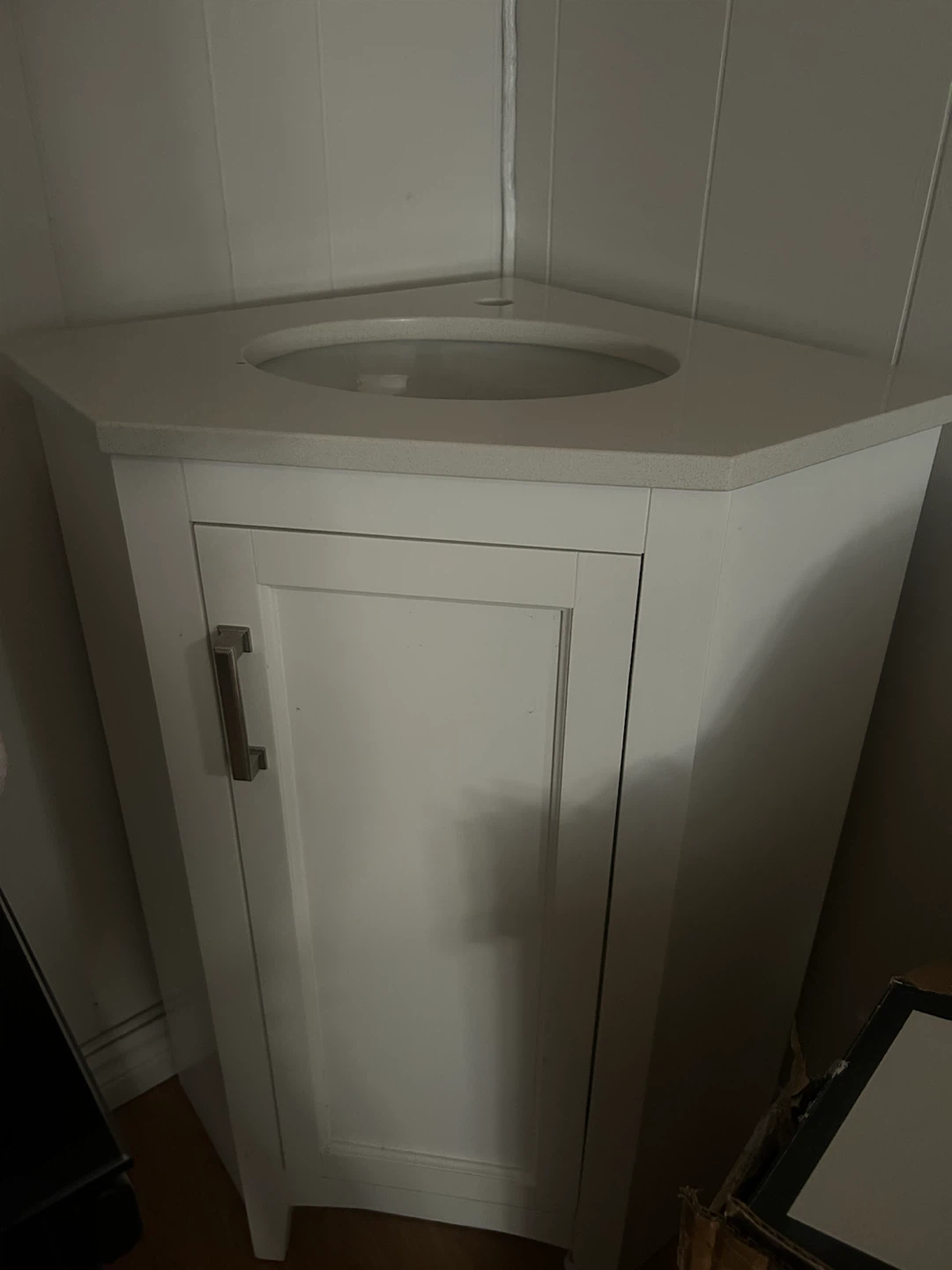 Corner Bathroom Sink Vanity 28” - White (BRANDNEW)