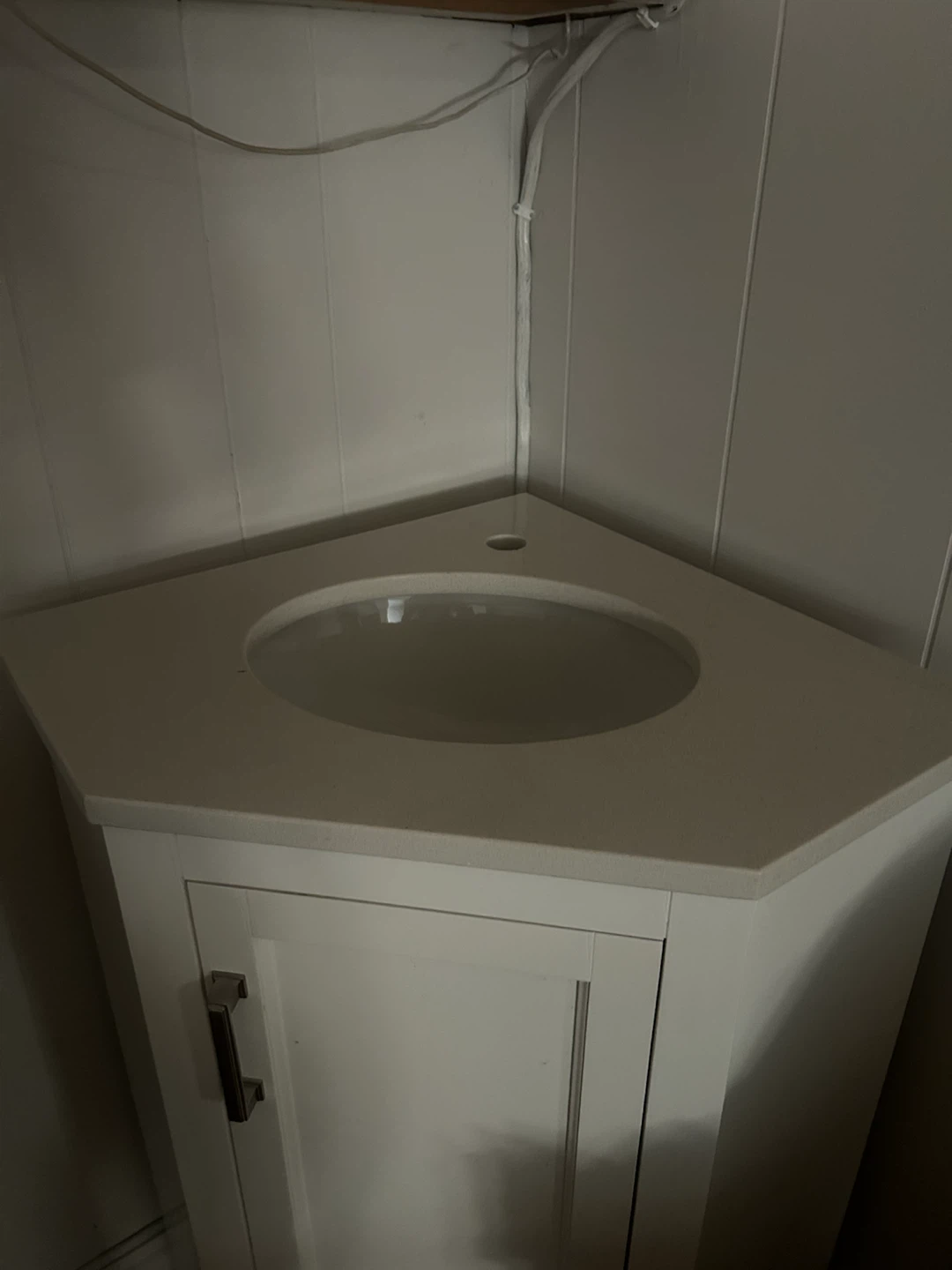 Corner Bathroom Sink Vanity 28” - White (BRANDNEW) - photo 2