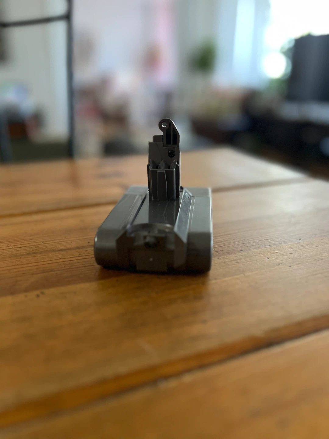 Dyson V6 Replacement Battery - Brand New - photo 2