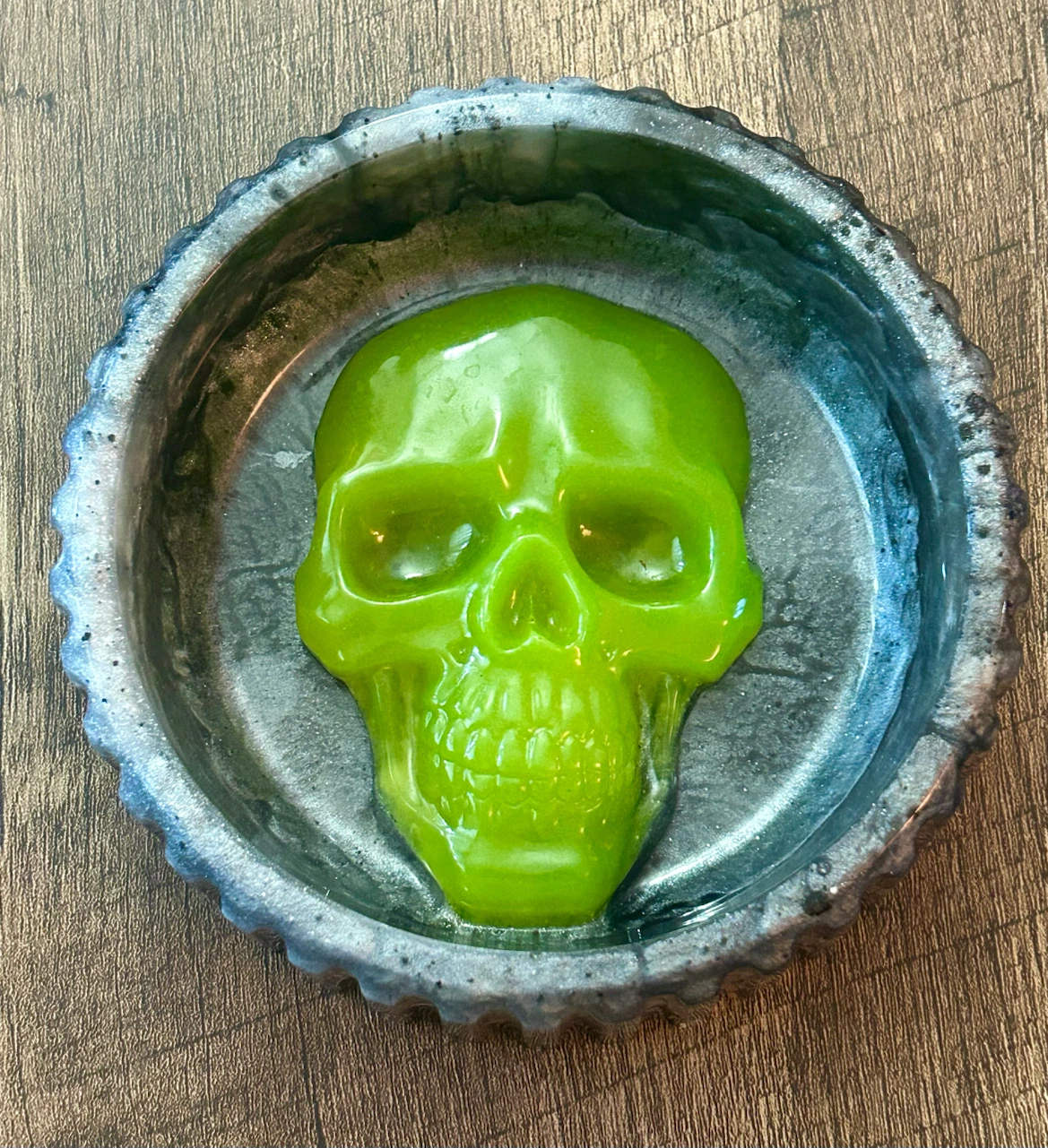 Handmade Resin Skull Trays - photo 4