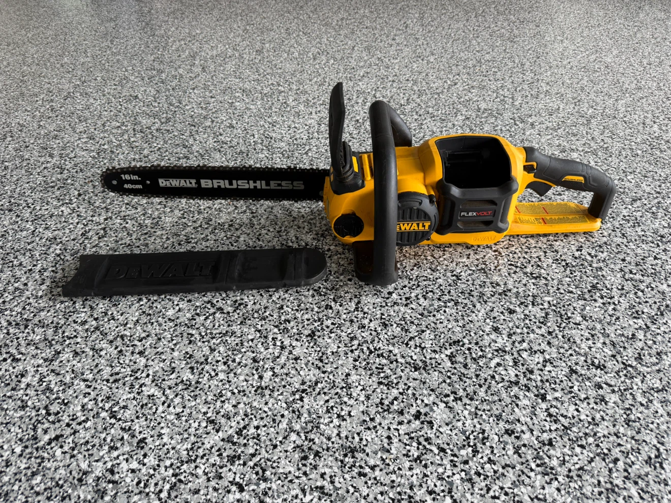 DeWalt 60V Brushless Chainsaw 16in tool only