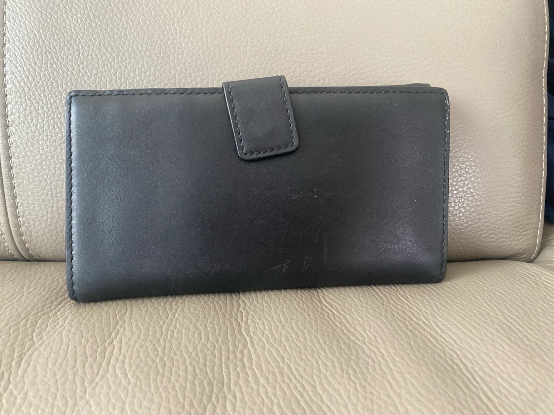 Michael Kors Black Leather Wallet - photo 2