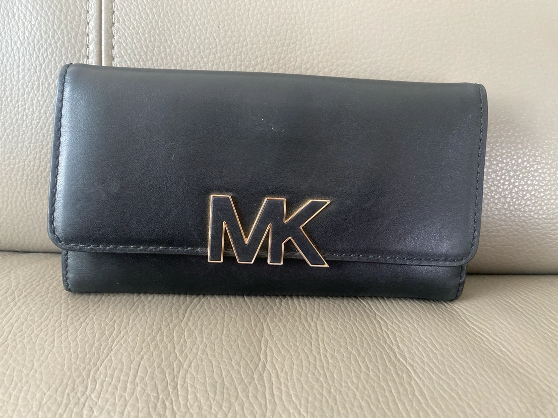 Michael Kors Black Leather Wallet - photo 5
