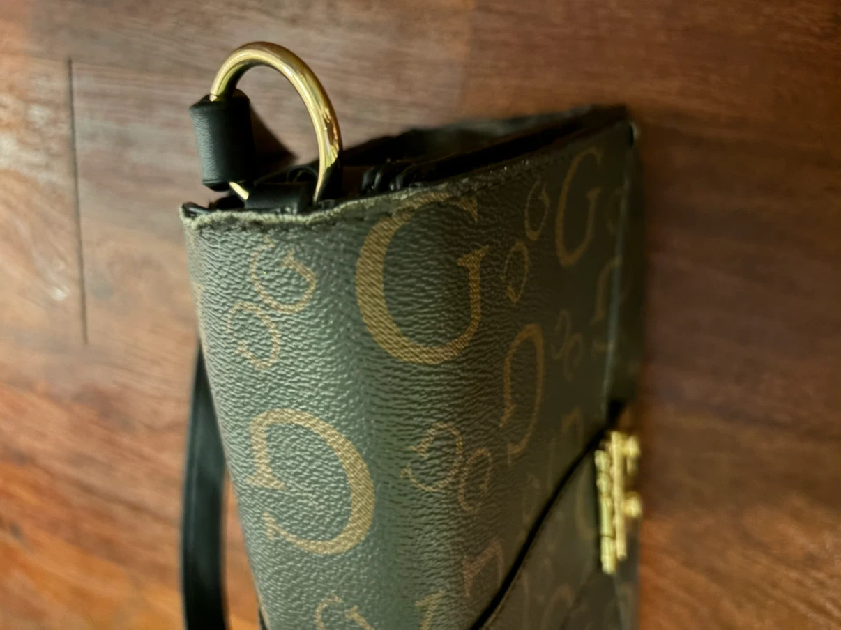 GUESS Shoulder Bag - photo 4