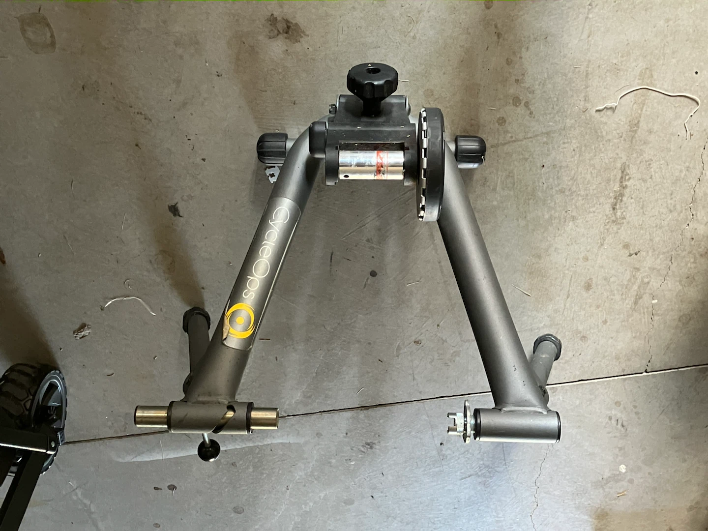Indoor bike trainer - photo 2