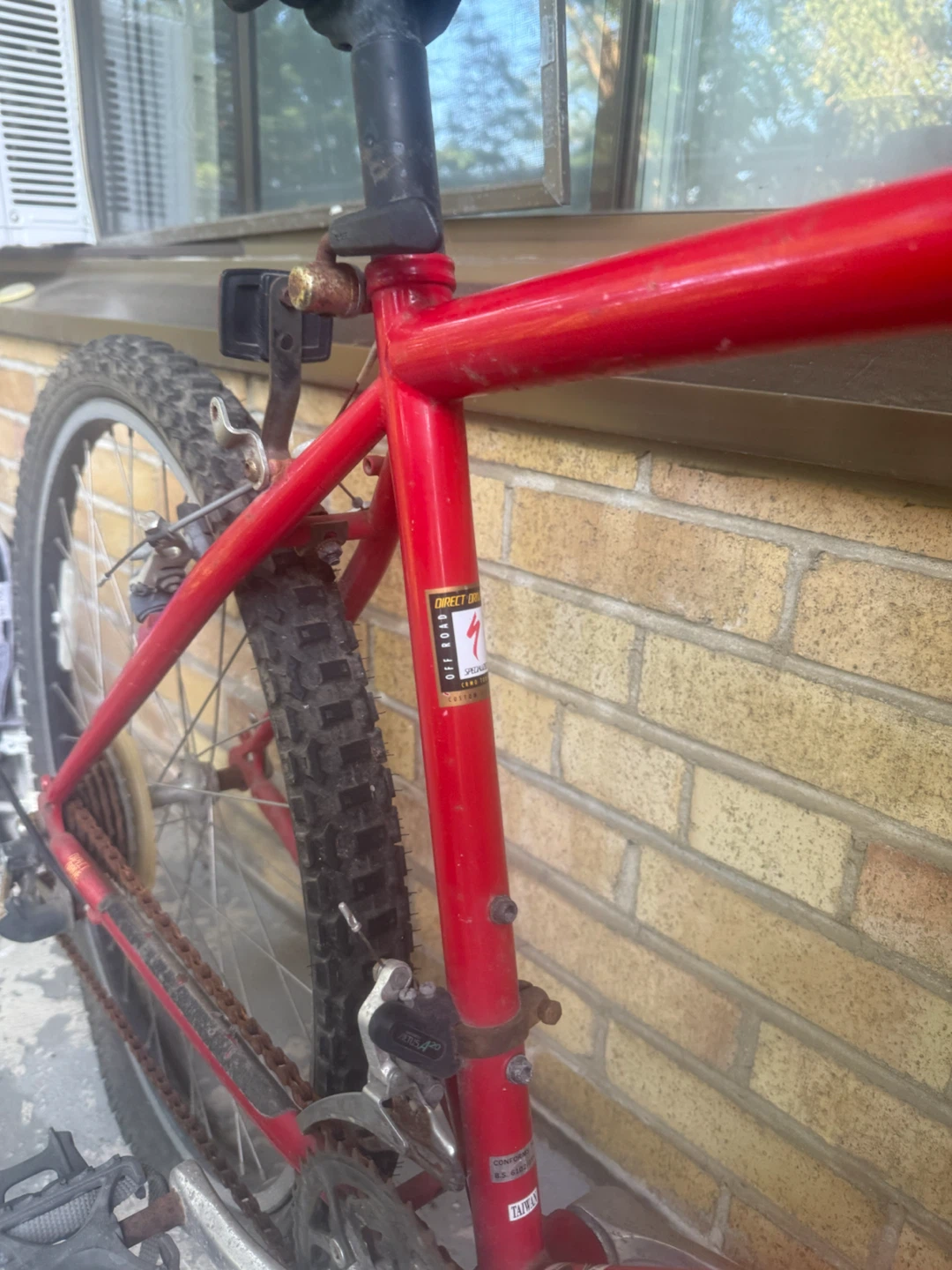 Red Specialized Rockhopper Mountain Bike - photo 2