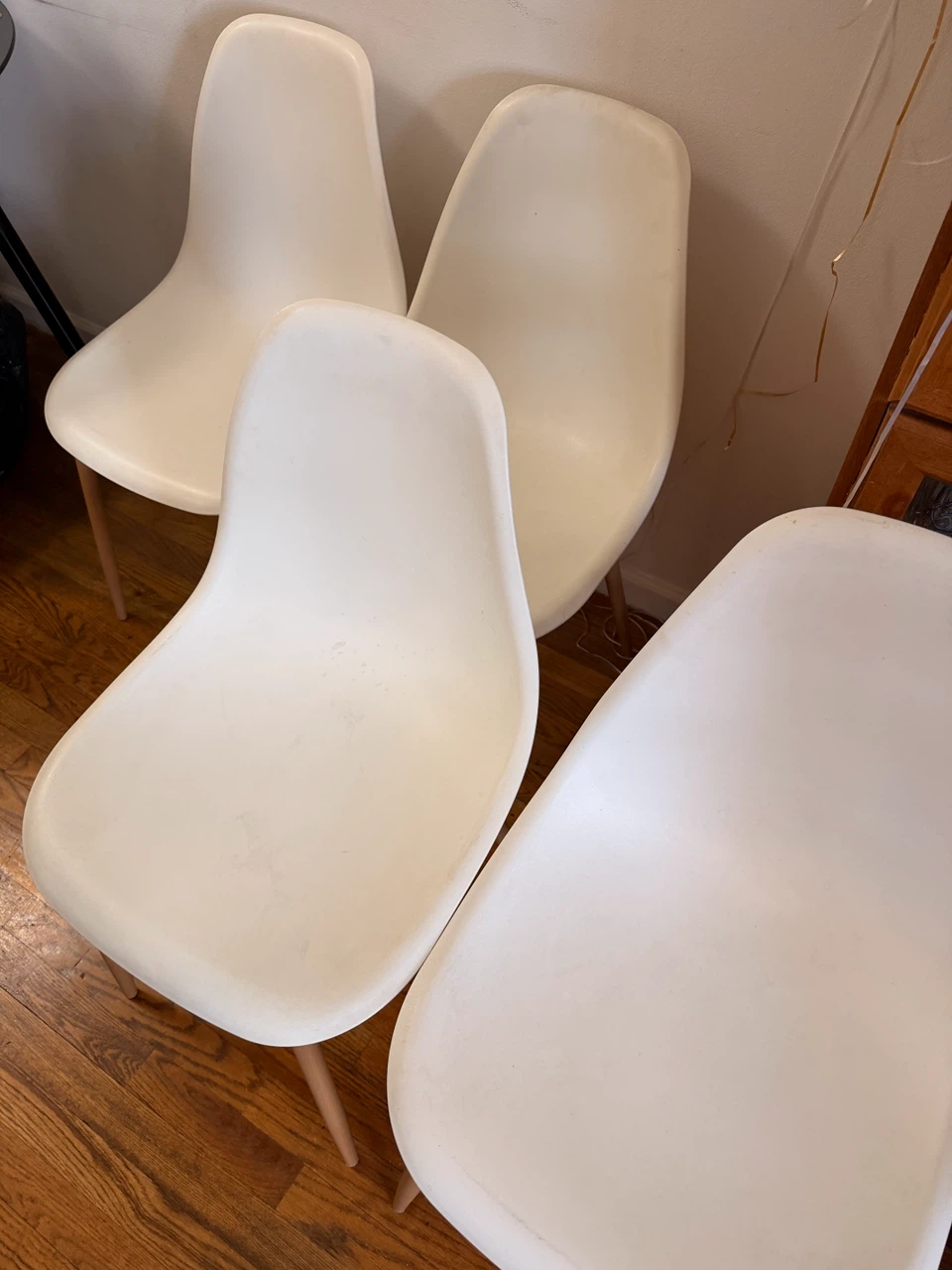 Set of 4 White Dining Chairs
