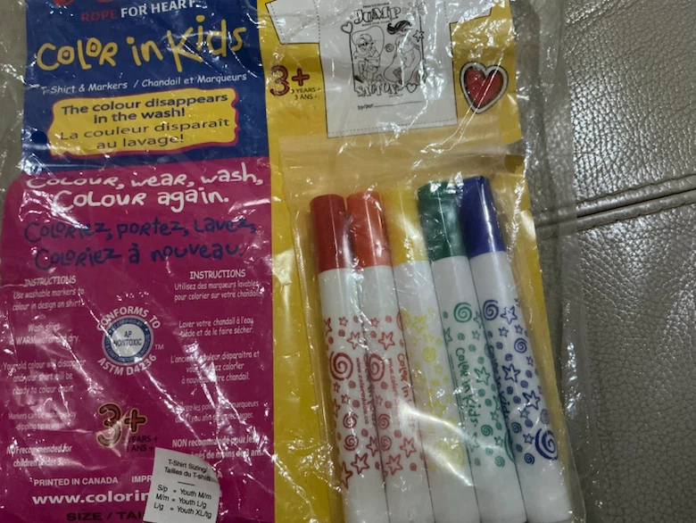 Color in Kids T-Shirt & Markers Set - photo 3