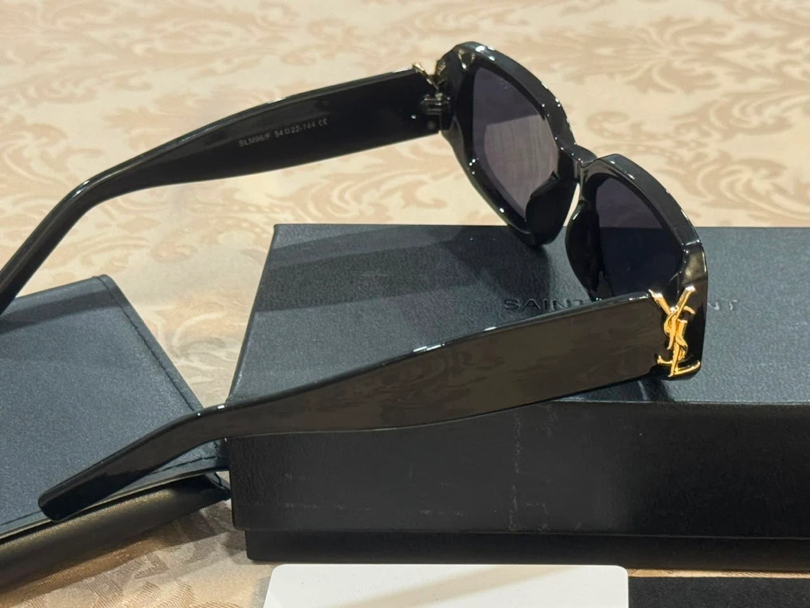 Saint Laurent Black Sunglasses SLM06F - photo 3