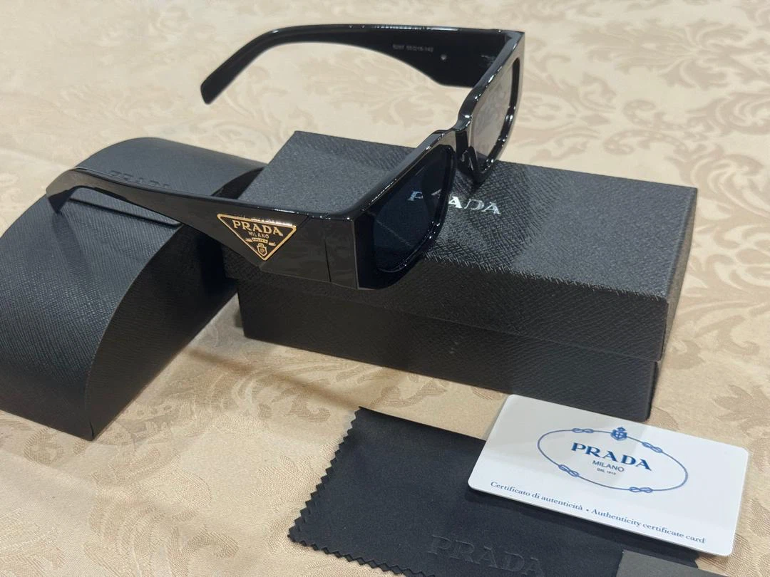 Prada Sunglasses - photo 2